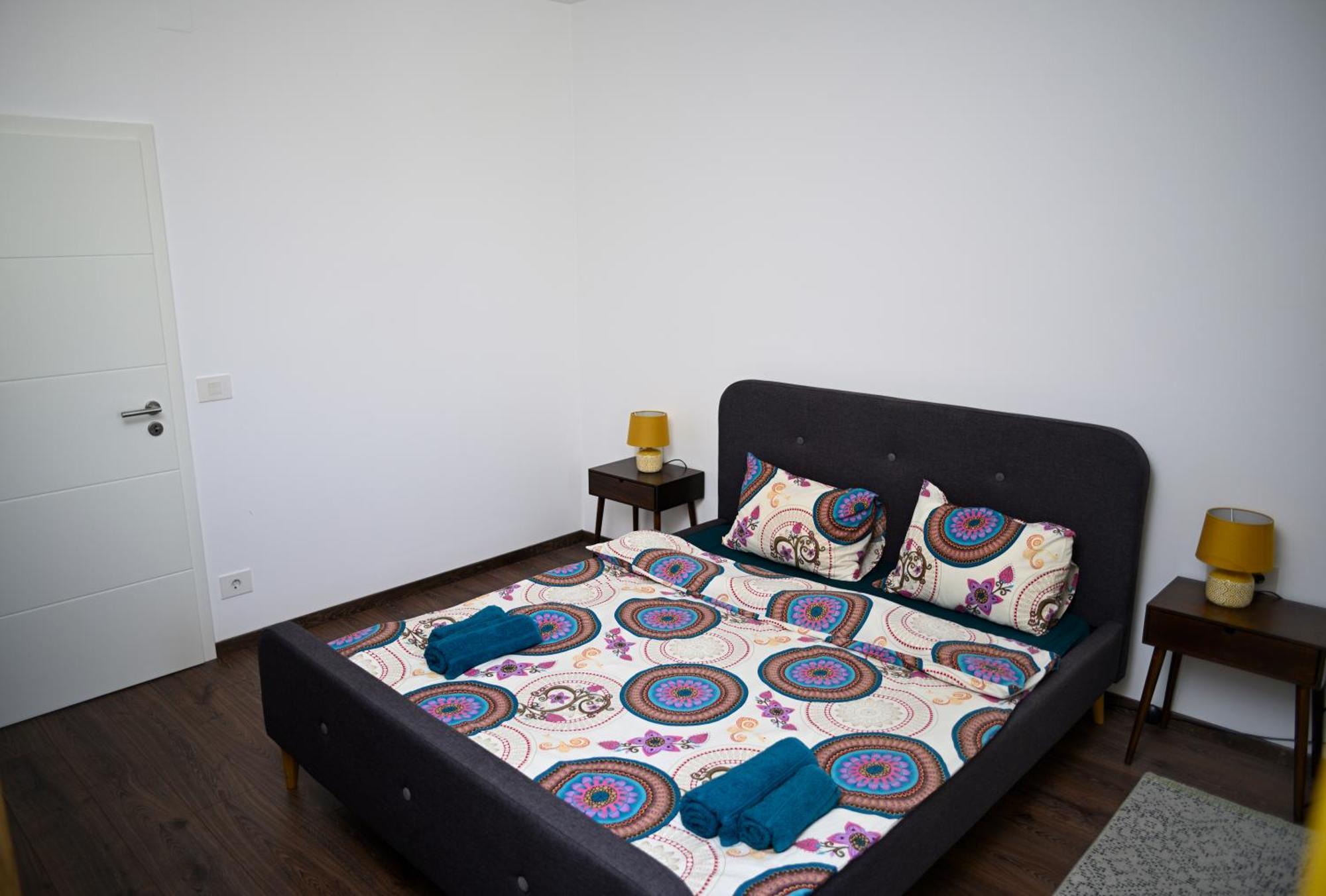 Mirvana Apartments Metheor Executive Suite Тимишоара Экстерьер фото