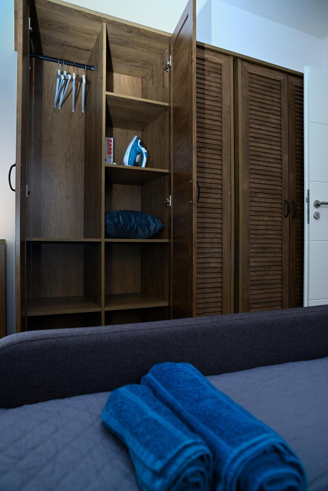 Mirvana Apartments Metheor Executive Suite Тимишоара Экстерьер фото